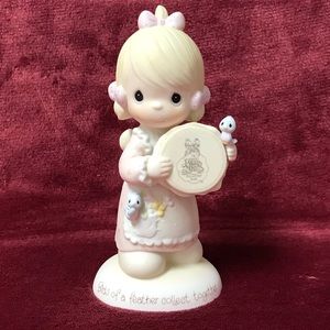 🌻1986 Precious moments “Birds of a Feather....